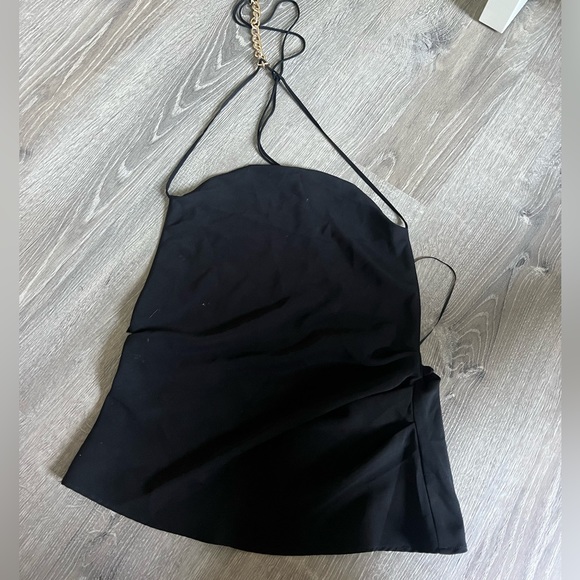 Tops - Backless black going out top with gold chain